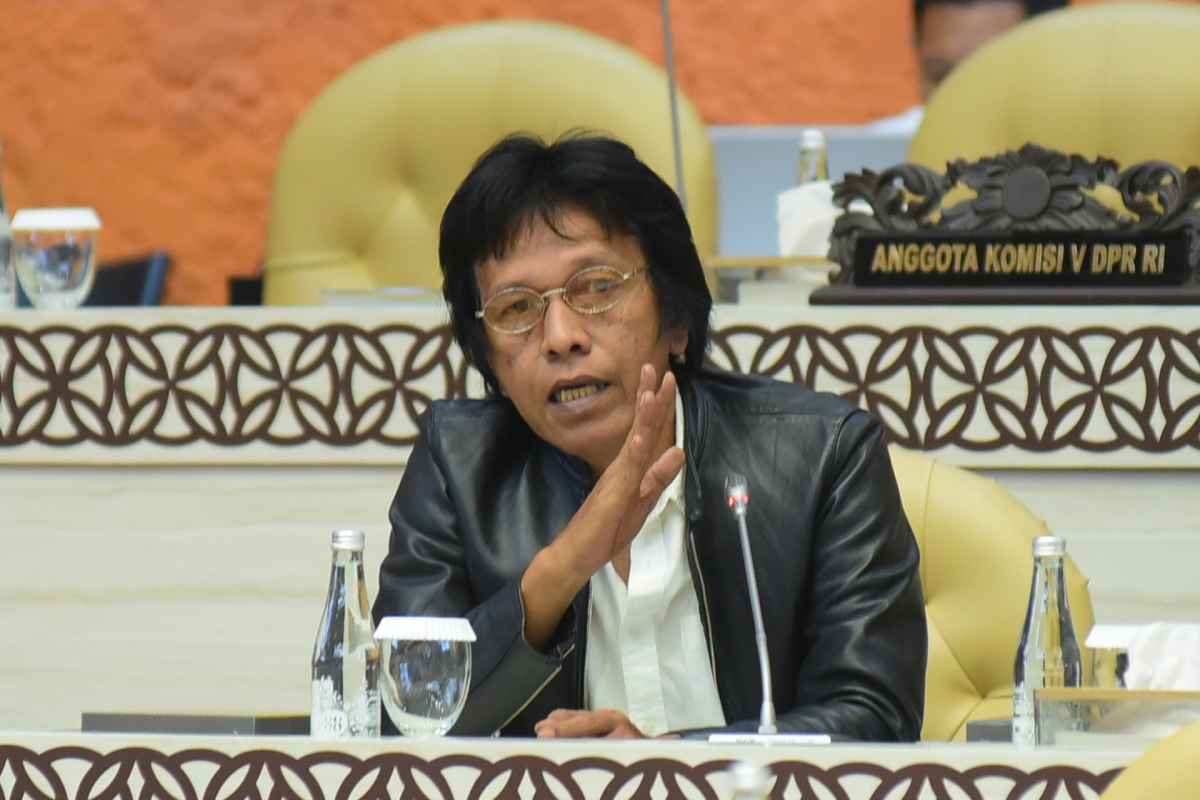 Menkeu Tolak Bayar Utang KCIC dengan APBN, Adian FPDI-P DPR: Kaji Ulang Pembengkakan Biaya! Menkeu Tolak Bayar Utang KCIC dengan APBN, Adian FPDI-P DPR: Kaji Ulang Pembengkakan Biaya!