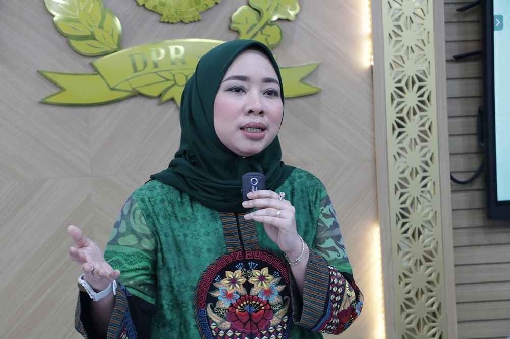 Menteri ESDM Terapkan Kebijakan E10, FPKB DPR : Jangan Jadi Alasan untuk Impor Etanol! Menteri ESDM Terapkan Kebijakan E10, FPKB DPR : Jangan Jadi Alasan untuk Impor Etanol!
