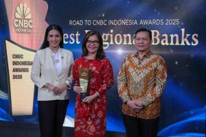 Adaptasi ESG Dalam Bisnis, Bank Jakarta Sabet Penghargaan Regional Banking ESG Excellence Award 2025 Adaptasi ESG Dalam Bisnis, Bank Jakarta Sabet Penghargaan Regional Banking ESG Excellence Award 2025