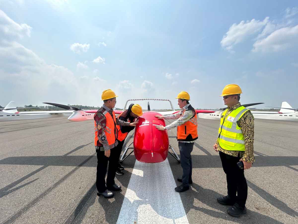 Legislator Komisi VIII DPR RI Apresiasi Uji Terbang Drone Kargo Listrik DF-L100: Kado Ultah ke-74 Prabowo Menuju Indonesia Emas 2045 Legislator Komisi VIII DPR RI Apresiasi Uji Terbang Drone Kargo Listrik DF-L100: Kado Ultah ke-74 Prabowo Menuju Indonesia Emas 2045