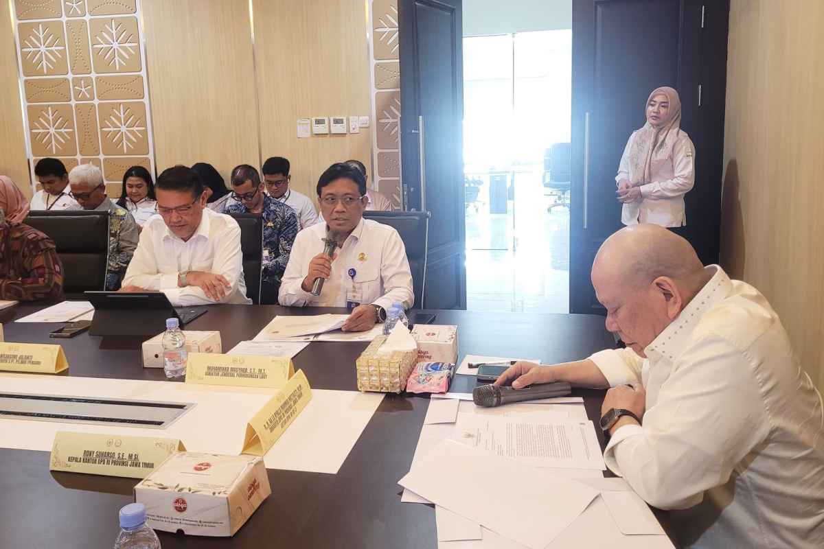 Soroti Pelabuhan di Jatim, LaNyalla Tegur Pelindo Segera Percepat Pertumbuhan Ekonomi dan Investasi Soroti Pelabuhan di Jatim, LaNyalla Tegur Pelindo Segera Percepat Pertumbuhan Ekonomi dan Investasi