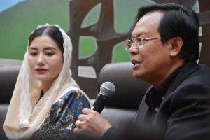 Dialektika Demokrasi “ UU Kepariwisataan Disahkan, Angin Segar bagi Kembangkitan Pariwisata Nasional" Dialektika Demokrasi “ UU Kepariwisataan Disahkan, Angin Segar bagi Kembangkitan Pariwisata Nasional"