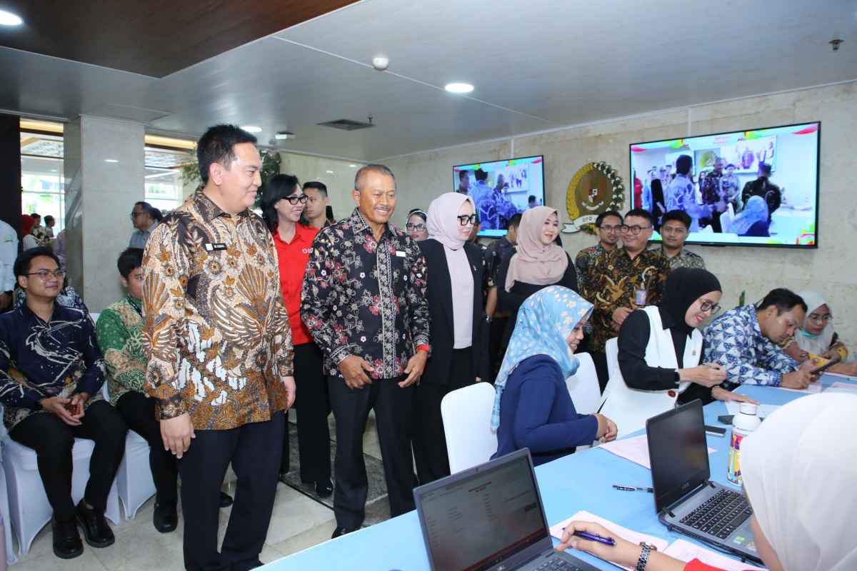 HUT ke-21, DPD Tunjukkan Kepekaan Sosial Lewat Aksi “Senator Peduli Donor Darah” Bersama PMI HUT ke-21, DPD Tunjukkan Kepekaan Sosial Lewat Aksi “Senator Peduli Donor Darah” Bersama PMI