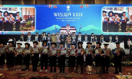 Wisuda XXIX UMN: Alumni Harus Hadapi Tantangan Global AI & Sustainability