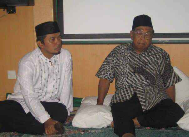 Gus Dur Jadi Pahlawan Nasional, Kiai Maman Imanulhaq: Menegaskan Indonesia Berdiri di Atas Cinta, Keberanian, dan Kemanusiaan Gus Dur Jadi Pahlawan Nasional, Kiai Maman Imanulhaq: Menegaskan Indonesia Berdiri di Atas Cinta, Keberanian, dan Kemanusiaan
