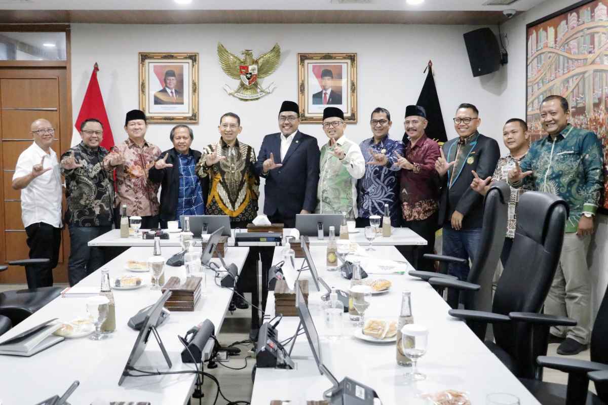 Fadli Zon-Jazilul Fawaid Sepakat Seni Qasidah Jadi Warisan Budaya Tak Benda Fadli Zon-Jazilul Fawaid Sepakat Seni Qasidah Jadi Warisan Budaya Tak Benda