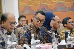 PLN Mengikuti Rapat Dengar Pendapat Dengan Komisi VI DPR PLN Mengikuti Rapat Dengar Pendapat Dengan Komisi VI DPR