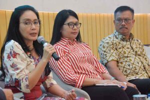 Dialektika Demokrasi Tema “Optimalisasi Perlindungan Jaminan Kesehatan bagi Insan Pers” Dialektika Demokrasi Tema “Optimalisasi Perlindungan Jaminan Kesehatan bagi Insan Pers”