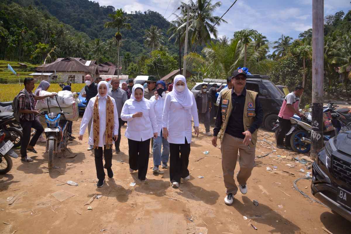 Dokumen Haji Hilang Akibat Banjir, Legislator Komisi VIII DPR Minta Kemenag Lakukan Pendataan Ulang Dokumen Haji Hilang Akibat Banjir, Legislator Komisi VIII DPR Minta Kemenag Lakukan Pendataan Ulang