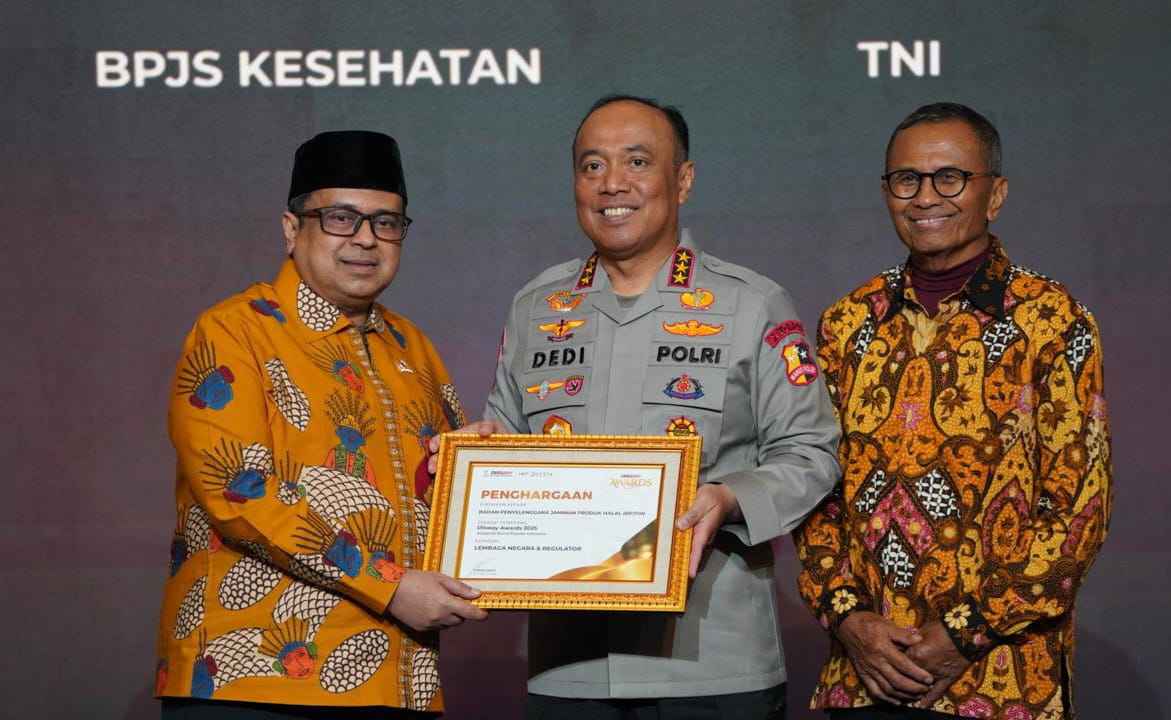 BPJPH Raih Anugerah Brand Populer Indonesia, Babe Haikal: Transformasi Layanan Halal Diakui Publik BPJPH Raih Anugerah Brand Populer Indonesia, Babe Haikal: Transformasi Layanan Halal Diakui Publik