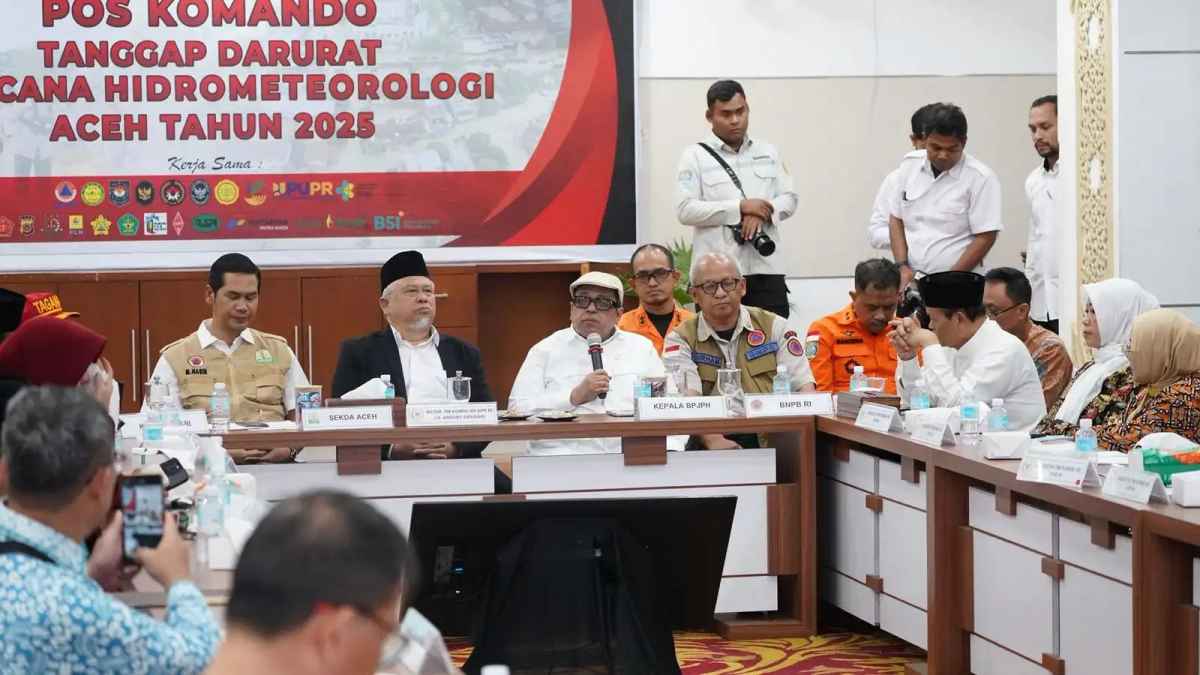 Kepala BPJPH Serahkan Langsung Bantuan Bencana Alam di Aceh