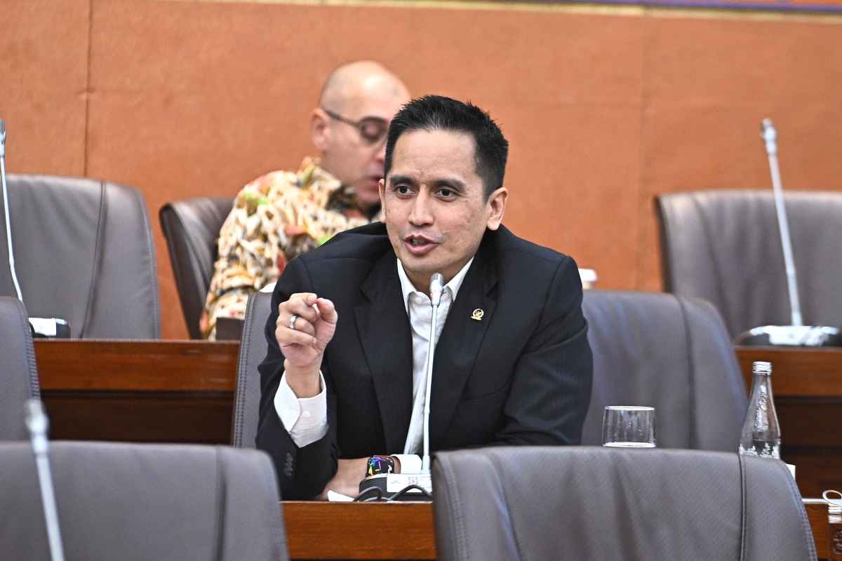 Soroti Kinerja SIG, Firnando: Njomplang Antara Kapasitas Produksi dan Permintaan Pasar