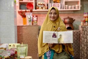 Merintis dari Rumah, UMKM Iswara Food Olah Bumbu Kemasan Jadi Peluang Berkat Pemberdayaan BRI Merintis dari Rumah, UMKM Iswara Food Olah Bumbu Kemasan Jadi Peluang Berkat Pemberdayaan BRI