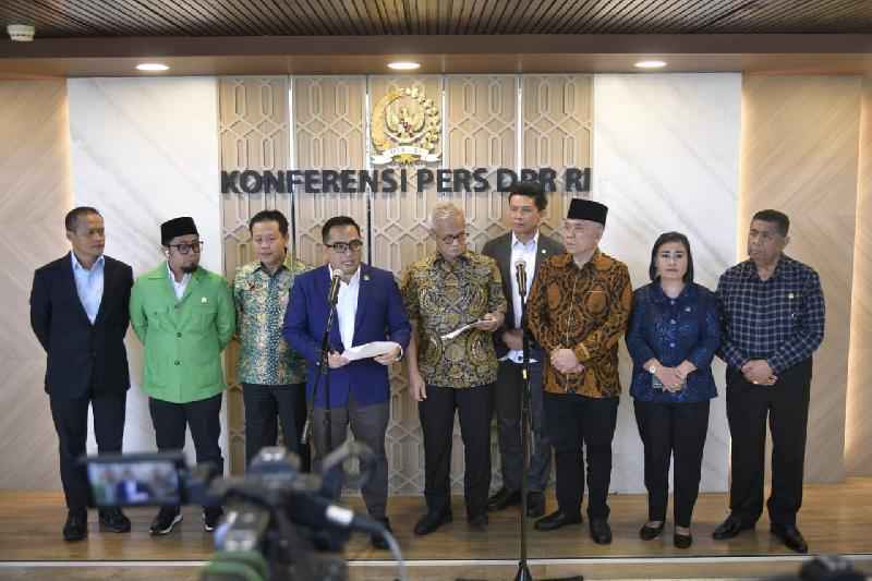 Komisi II DPR Umumkan 18 Nama Calon Anggota Ombudsman, Minta Masyarakat Beri Masukan Sebelum 'Fit and Proper Test'