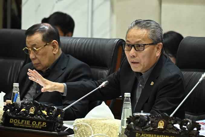 FPDIP DPR Bantah Mendes Yandri Susanto Soal Penutupan Minimarket Demi Kopdes Merah Putih FPDIP DPR Bantah Mendes Yandri Susanto Soal Penutupan Minimarket Demi Kopdes Merah Putih