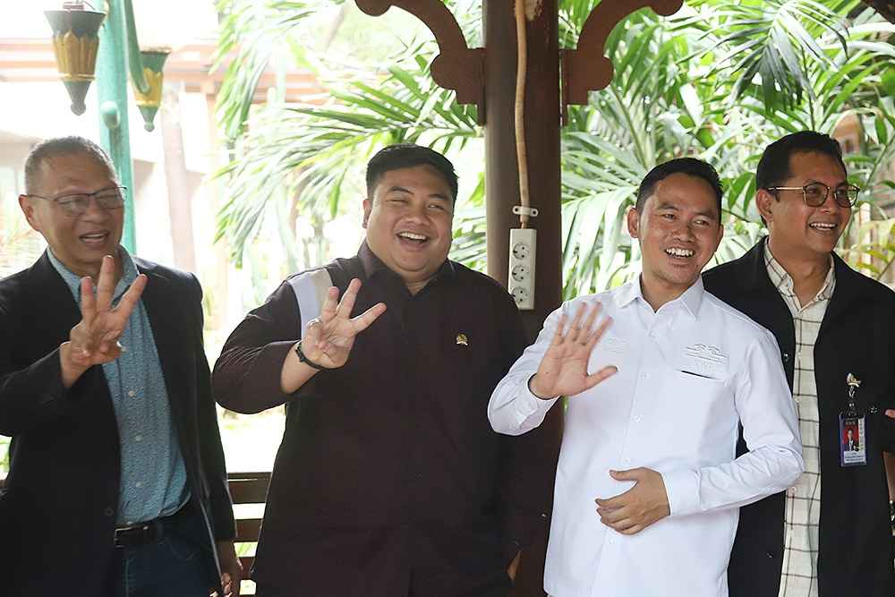 Gerindra Minta Media Kritisi Anggota DPR, KWP Fasilitasi Beasiswa untuk Wartawan