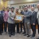 Kapolres Metro Bekasi Kombes Pol. Sumarni Raih Penghargaan Dari Komisi III DPR