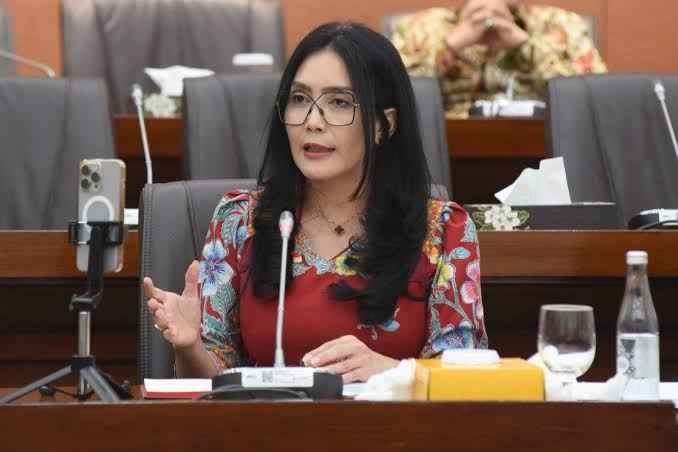 Komisi XIII DPR: Pengaturan Kewarganegaraan Ganda Tertentu Berpotensi Dipolitisasi dan Diperjualbelikan Komisi XIII DPR: Pengaturan Kewarganegaraan Ganda Tertentu Berpotensi Dipolitisasi dan Diperjualbelikan