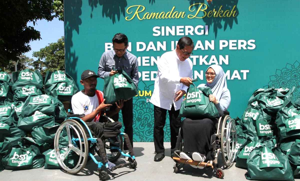 Jelang Idul Fitri 1447 H, BSN Bagikan Ratusan Sembako