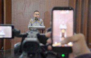 DPR Apresiasi Pemerintah Tak Menaikkan Harga BBM DPR Apresiasi Pemerintah Tak Menaikkan Harga BBM