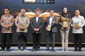Peluncuran Buku Sekjen Golkar Sarmuji