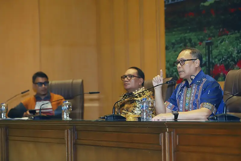 DPR Pastikan Haji 2026 Aman, Pakar Ingatkan Dilema Perdagangan Bahan Bakar dalam Konflik Timur Tengah