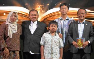 Peluncuran Buku Sekjen Golkar Sarmuji