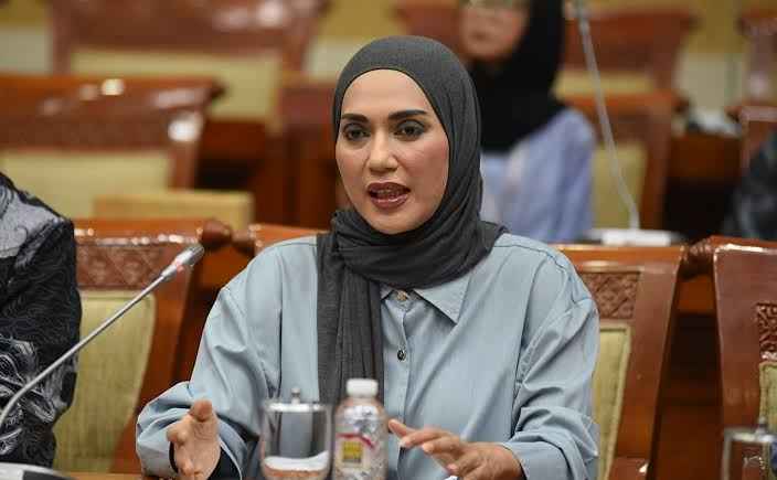 14 Meninggal, 84 Luka, Wakil Ketua DPR RI Turut Prihatin dan Berbelasungkawa atas Insiden Kereta Api di Bekasi 14 Meninggal, 84 Luka, Wakil Ketua DPR RI Turut Prihatin dan Berbelasungkawa atas Insiden Kereta Api di Bekasi