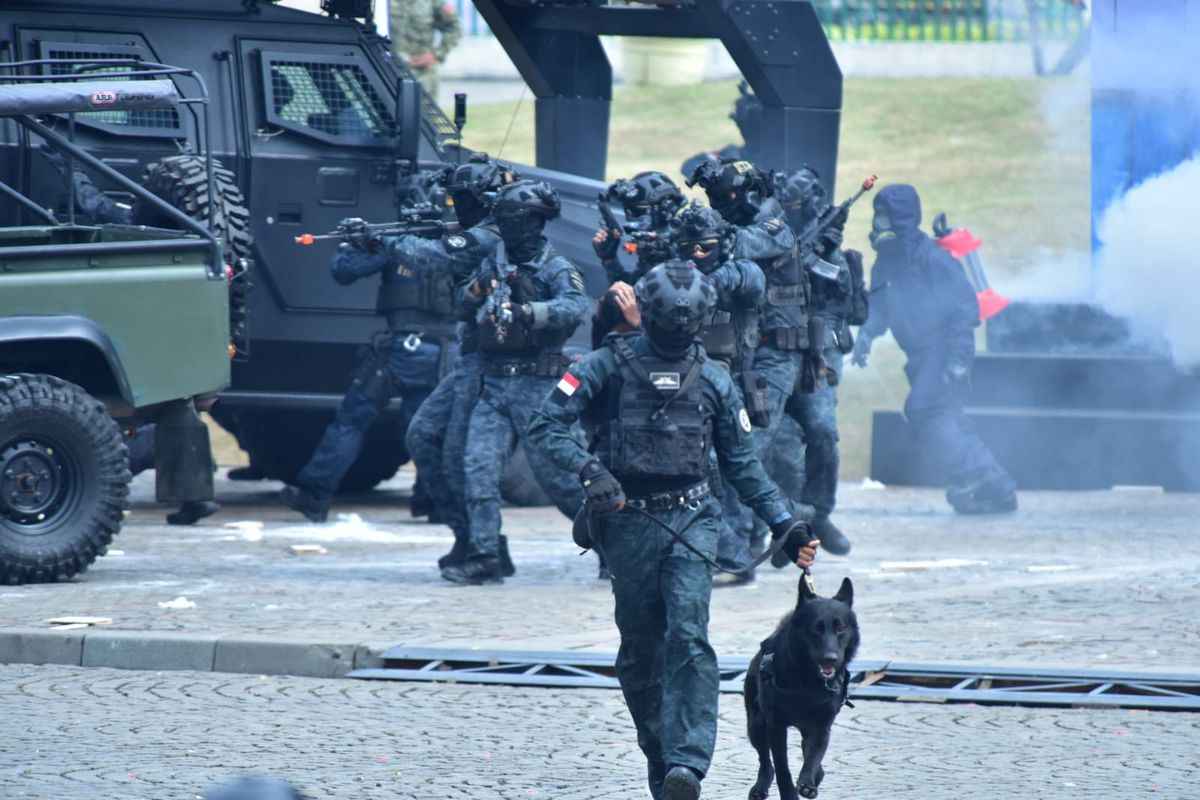 Ketika Rakyat Takut Bicara Khawatir Diawasi TNI, PBHI: Berarti Demokrasi Sedang Sekarat