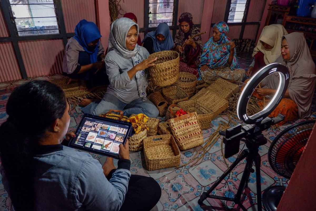Pemberdayaan Kian Diperluas, BRI Kucurkan Kredit UMKM Rp1.211 triliun Perkuat Ekonomi Kerakyatan Pemberdayaan Kian Diperluas, BRI Kucurkan Kredit UMKM Rp1.211 triliun Perkuat Ekonomi Kerakyatan