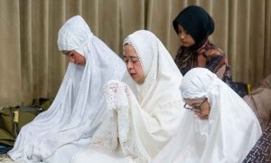 Salat di Masjid DPR, Puan Harap Idul Adha 2026 Jadi Momen Merajut Kebersamaan dan Kepedulian Sosial