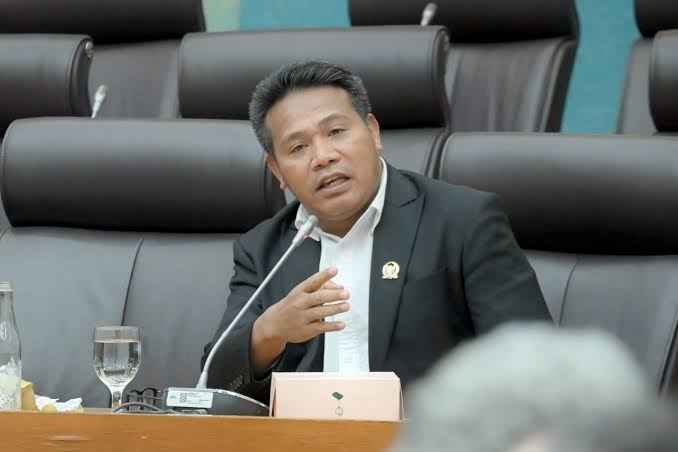 Komisi XII DPR: Pemerintah Harus Jelaskan Kajian Akademik Program CNG Komisi XII DPR: Pemerintah Harus Jelaskan Kajian Akademik Program CNG