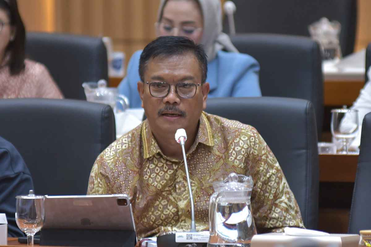 Ritel Modern di Lombok Tengah Ditutup, Komisi IX DPR: Jangan Malah Buat Orang Kena PHK! Ritel Modern di Lombok Tengah Ditutup, Komisi IX DPR: Jangan Malah Buat Orang Kena PHK!