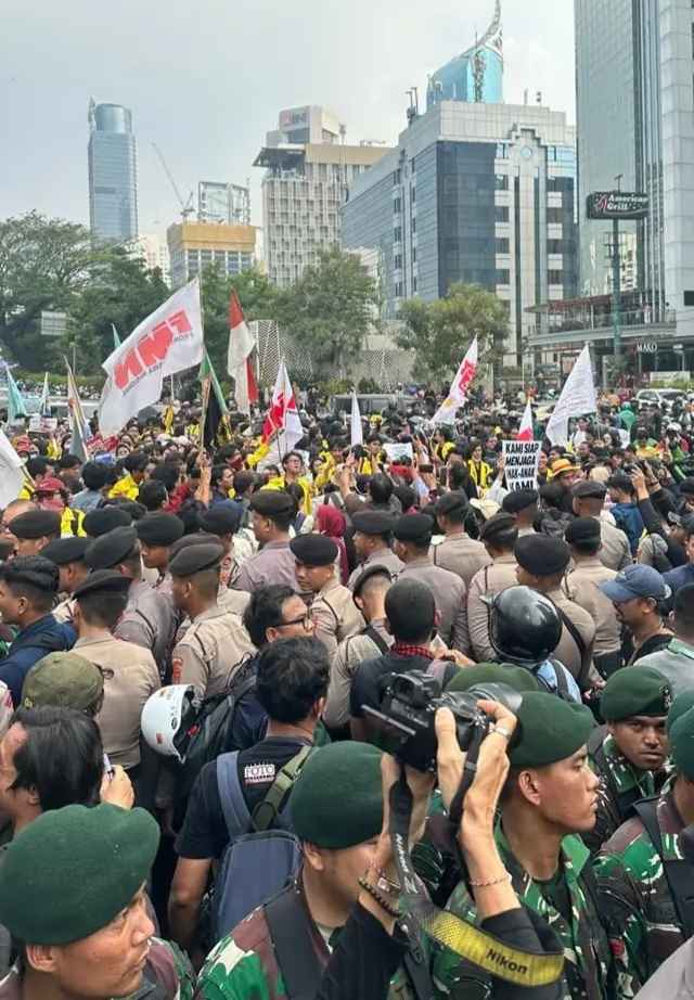 Koalisi Masyarakat Sipil:TNI dan Komcad Bukan Alat Hadapi Demonstrasi Mahasiswa Koalisi Masyarakat Sipil:TNI dan Komcad Bukan Alat Hadapi Demonstrasi Mahasiswa