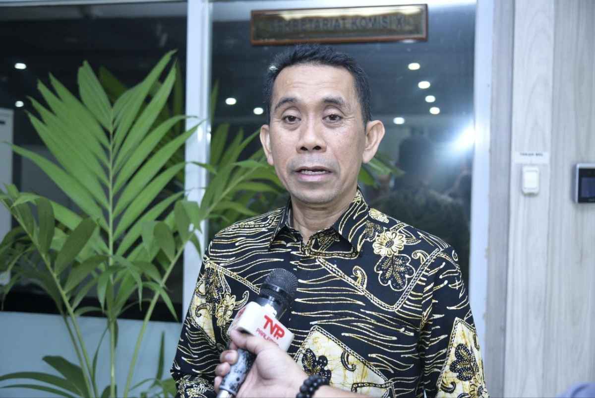 Komisi XI DPR: Pelemahan Rupiah Momentum Perkuat Industri Domestik dan Kurangi Ketergantungan Impor