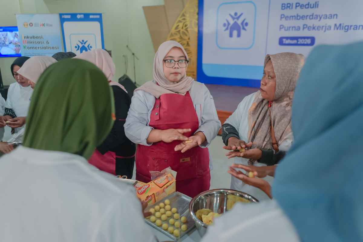 Tingkatkan Ketahanan Ekonomi, BRI Peduli Beri Pelatihan Kewirausahaan Bagi Puluhan Purna PMI Asal Cirebon