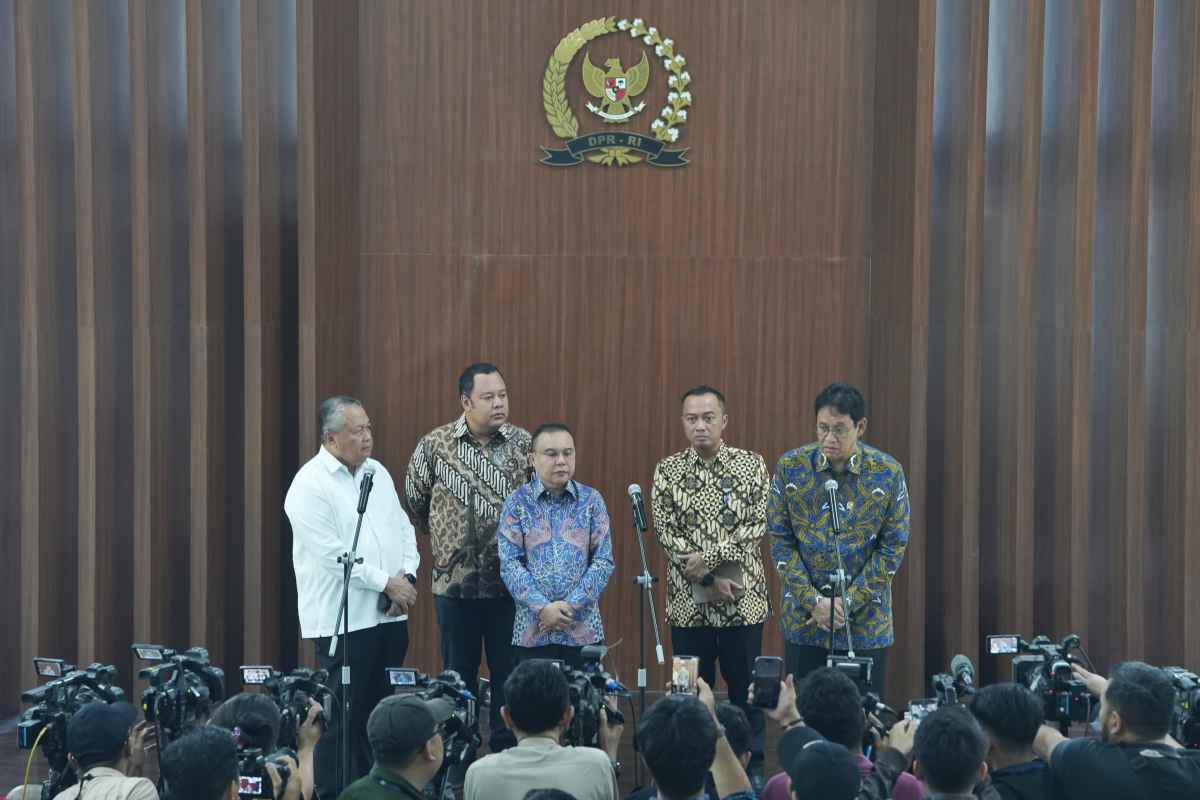 Komisi XI DPR Pastikan Sinergi Fiskal-Moneter Solid: Pasar Harus Lihat Realitas, Bukan Narasi Komisi XI DPR Pastikan Sinergi Fiskal-Moneter Solid: Pasar Harus Lihat Realitas, Bukan Narasi