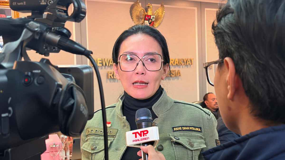 Rieke Diah Pitaloka: Jangan Biarkan Teror Psikologis Membunuh Penjaga Kehidupan!