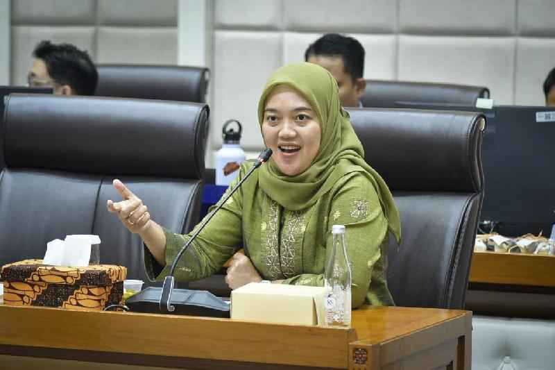 Legislator Komisi VII DPR Soroti Tanggung Jawab Lingkungan Industri Air Minum Kemasan
