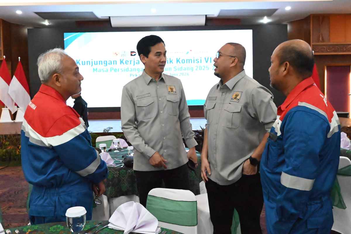 Legislator Harap Penurunan Harga Minyak Dunia Berdampak Positif bagi Indonesia Legislator Harap Penurunan Harga Minyak Dunia Berdampak Positif bagi Indonesia
