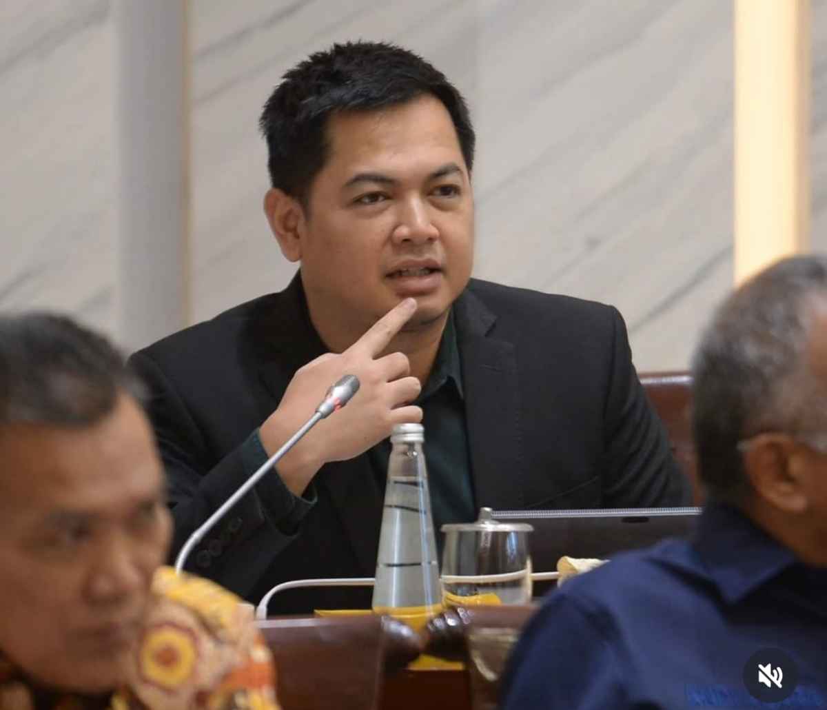 Rupiah Terus Melemah, Komisi XI DPRTomkur: Perlu Koordinasi Kebijakan Lintas Sektor Rupiah Terus Melemah, Komisi XI DPRTomkur: Perlu Koordinasi Kebijakan Lintas Sektor