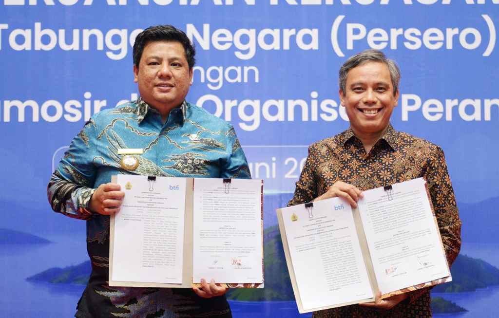 Perkuat Sinergi Pembangunan Daerah. Perkuat Sinergi Pembangunan Daerah.