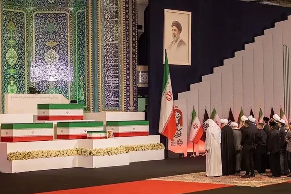 Dukung Menlu RI Hadiri Pemakaman Khamenei, Komisi I DPR: Kebijakan Luar Negeri Indonesia Tak Boleh Diintervensi Dukung Menlu RI Hadiri Pemakaman Khamenei, Komisi I DPR: Kebijakan Luar Negeri Indonesia Tak Boleh Diintervensi