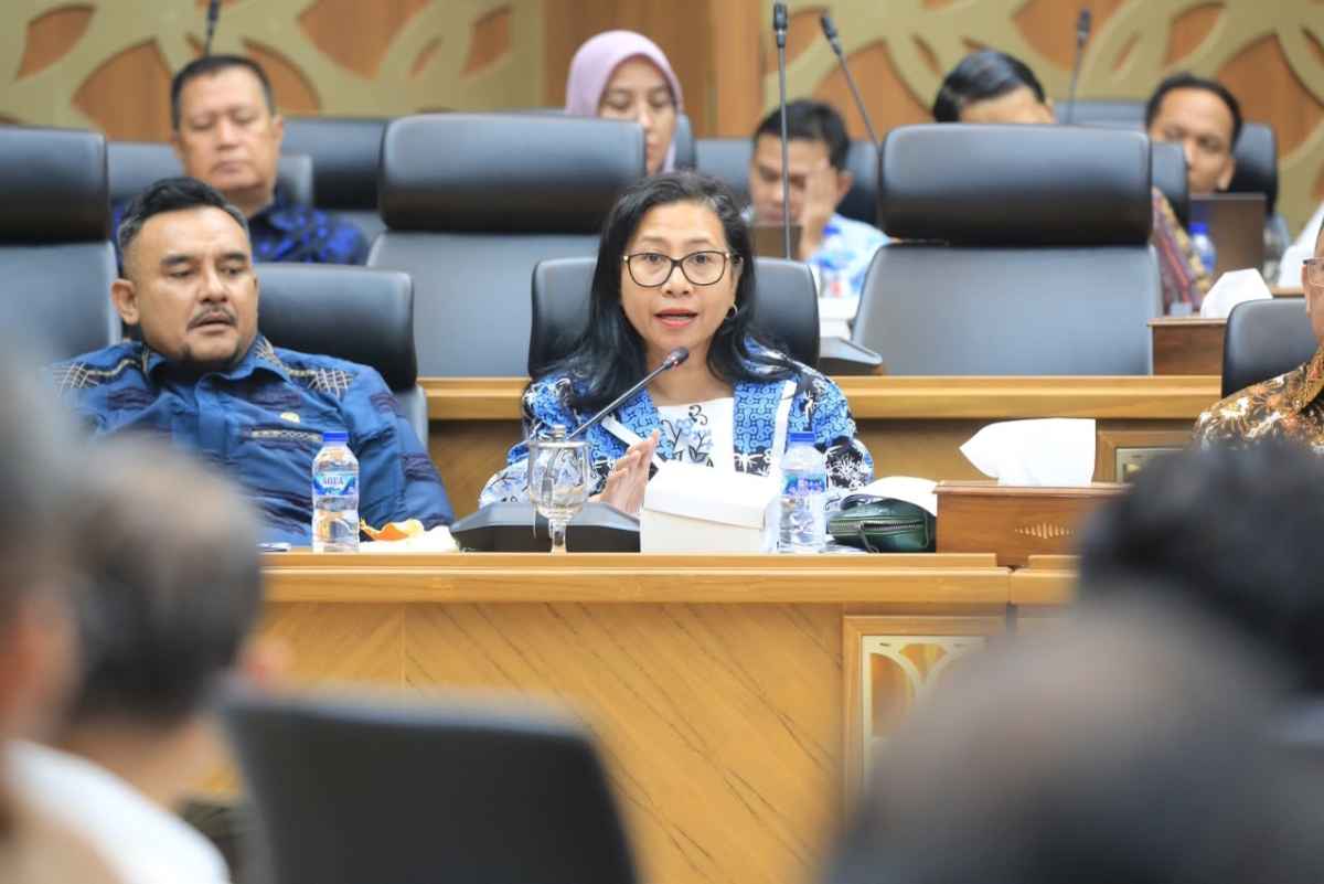 Pertanyakan Tol Laut, DPD RI Soroti Disparitas Harga di Daerah Kepulauan Pertanyakan Tol Laut, DPD RI Soroti Disparitas Harga di Daerah Kepulauan
